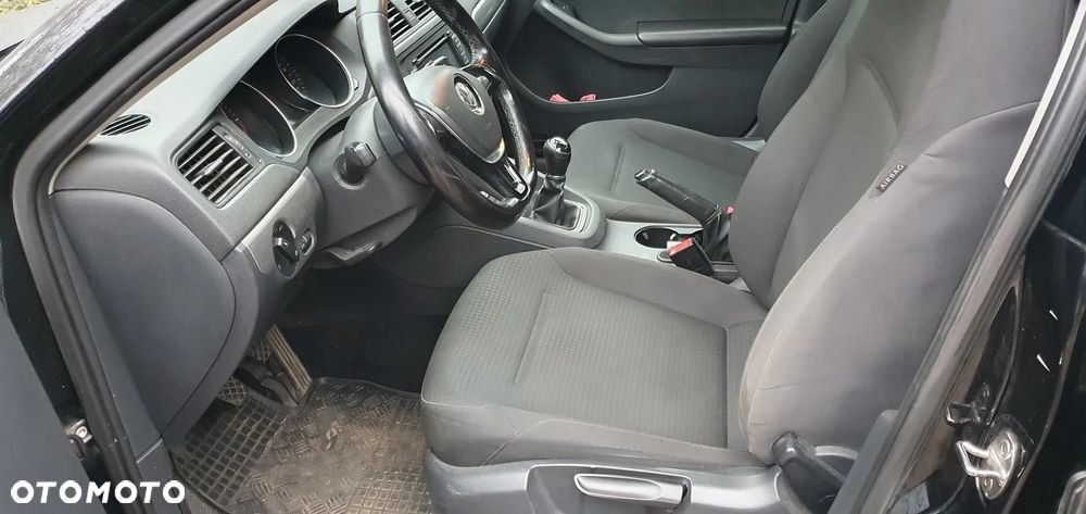 Volkswagen Jetta 2.0 TDI DPF BMT Comfortline - 9