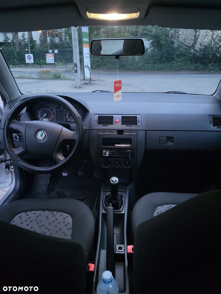 Skoda Fabia - 8