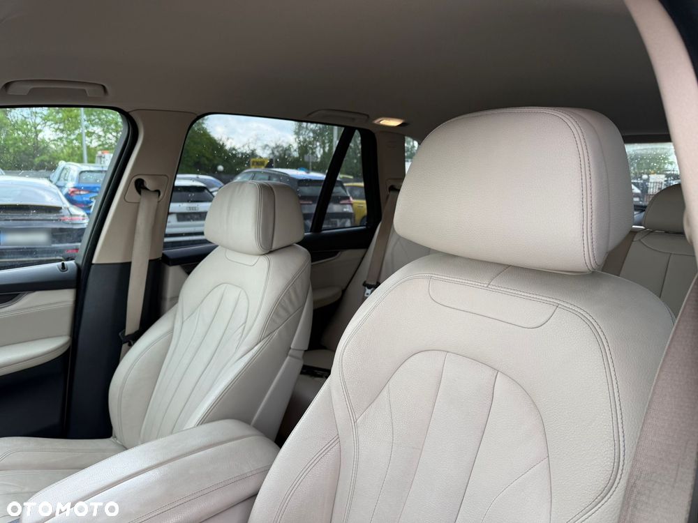 BMW X5 xDrive25d - 22