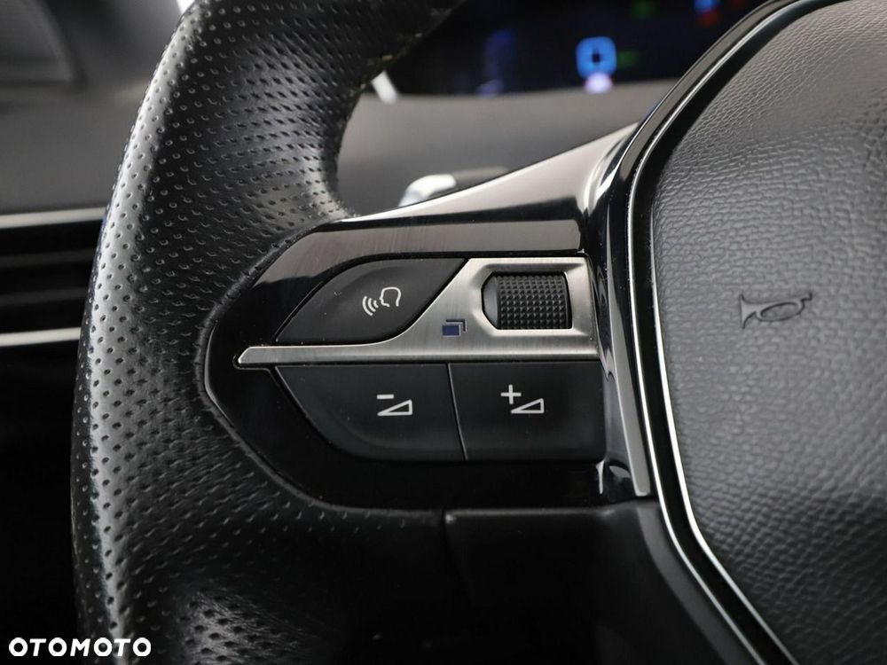 Peugeot 3008 Hybrid4 300 e-EAT8 GT - 35