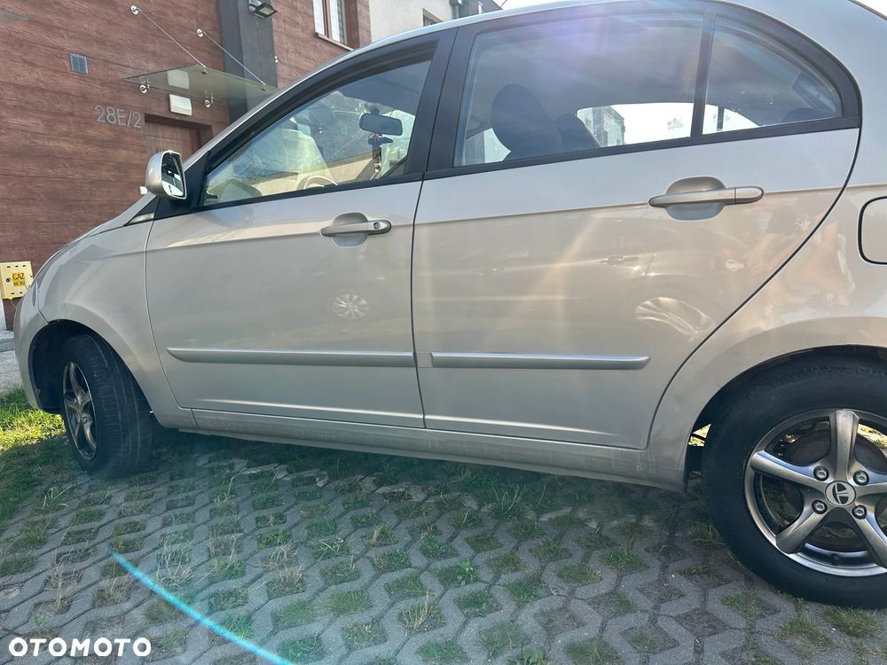 Tata Indica Vista 1.4 Safire - 16