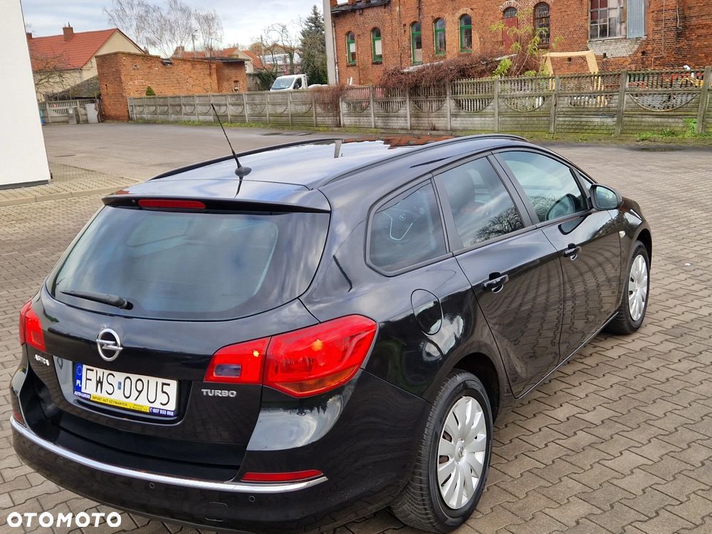 Opel Astra 1.4 Turbo - 11