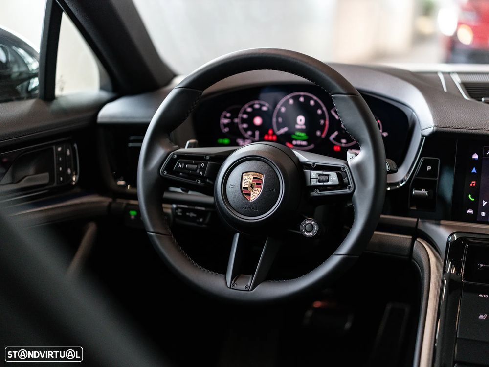 Porsche Panamera - 34