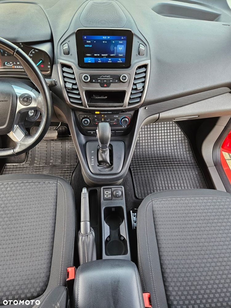 Ford Transit Connect - 23