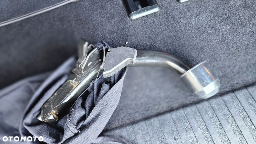 Peugeot Traveller L2 2.0 Business VIP - 24