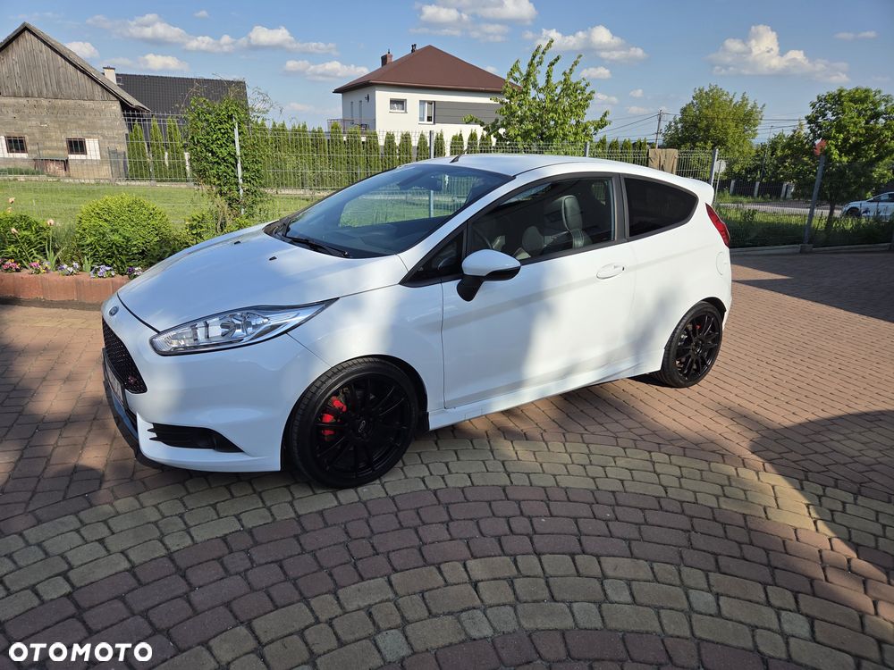 Ford Fiesta ST2 - 1