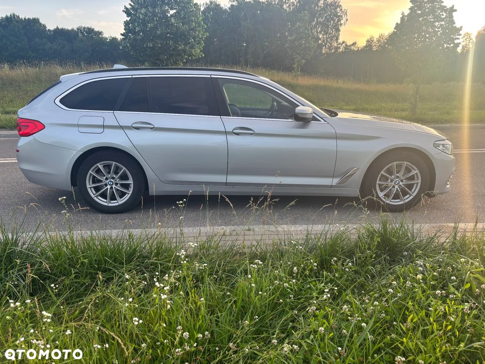 BMW Seria 5 530d xDrive - 15