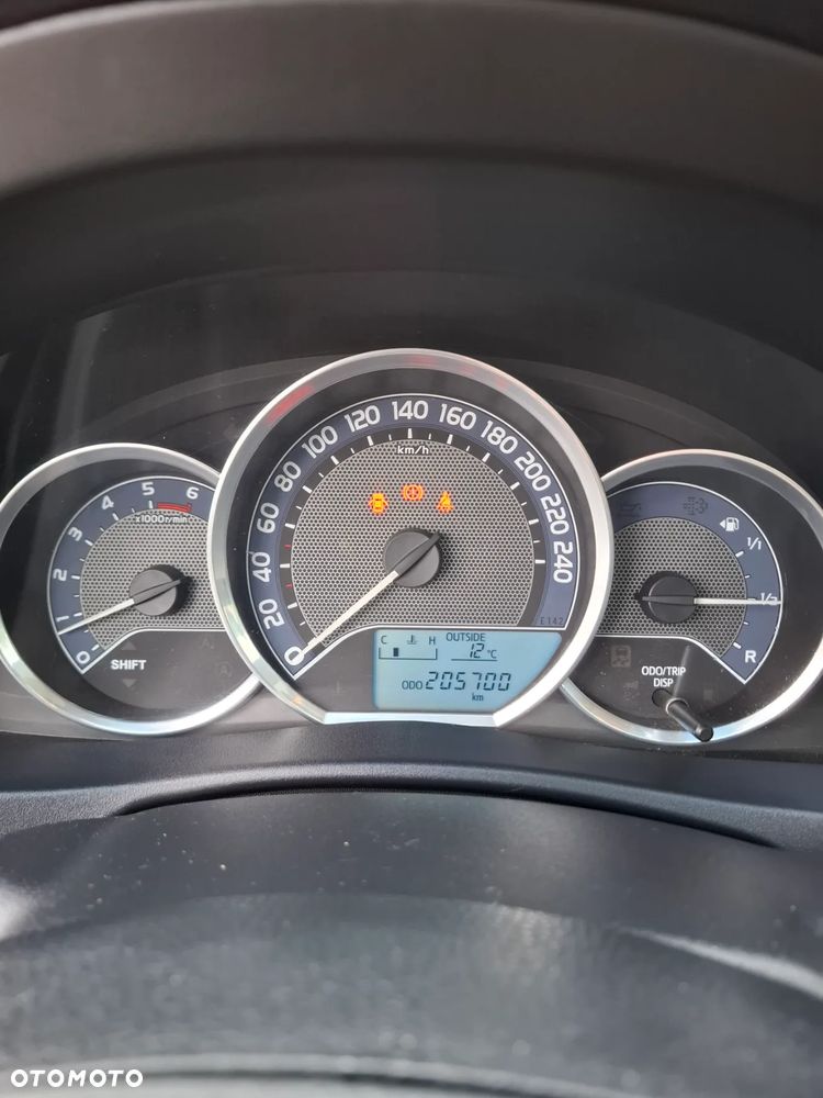 Toyota Auris 2.0 D-4D Prestige - 25