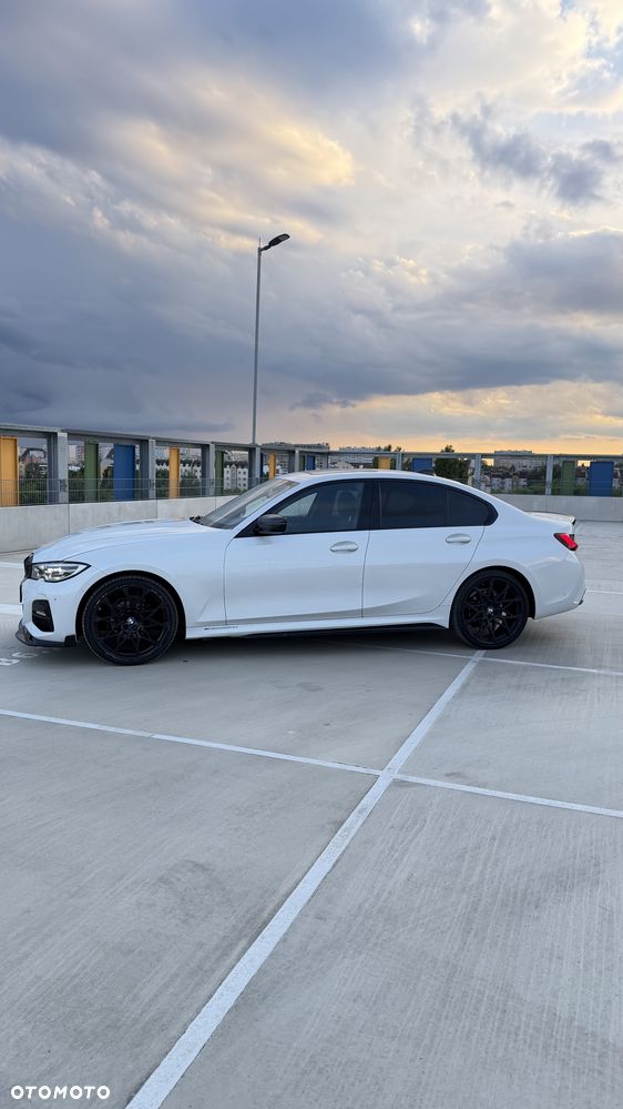 BMW Seria 3 318i - 11