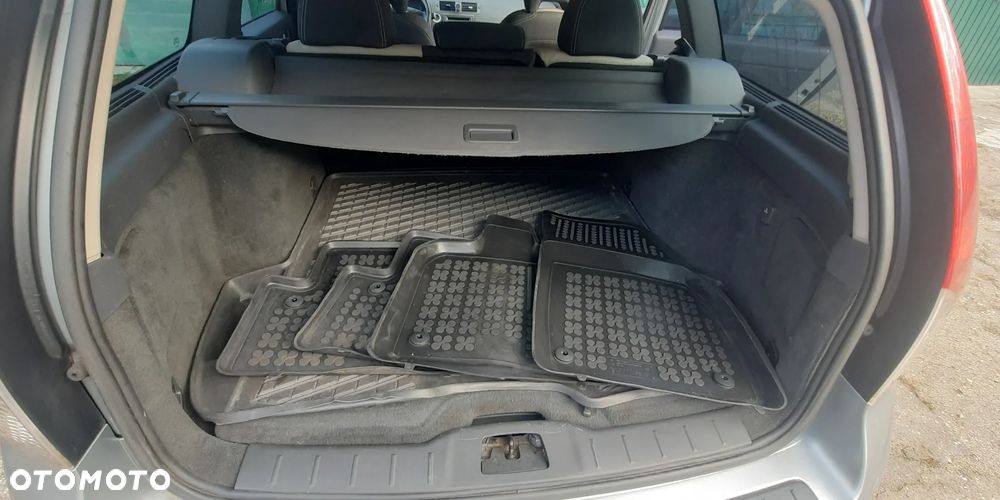 Volvo V50 1.8 Momentum - 25