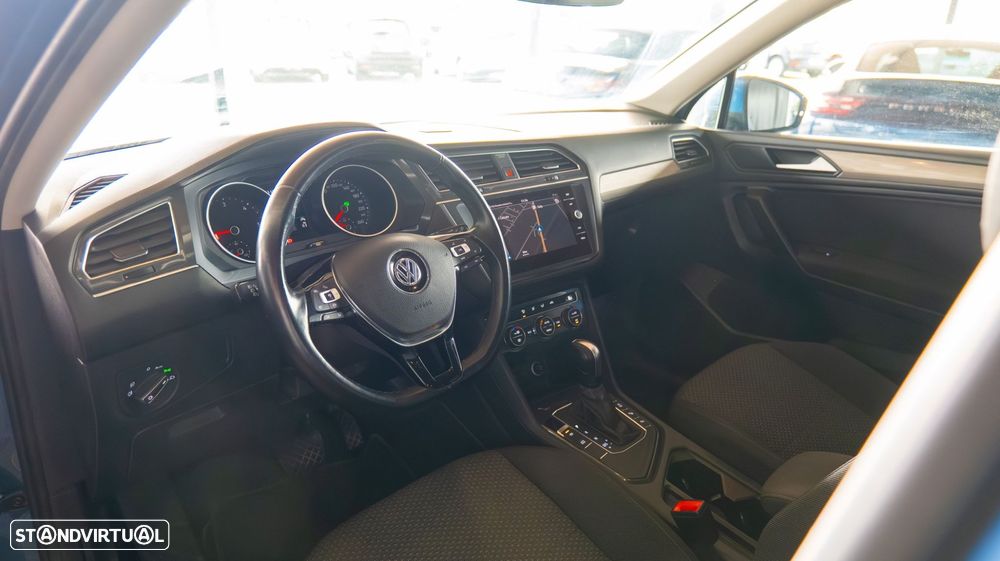 VW Tiguan Allspace 2.0 TDI Confortline DSG - 11