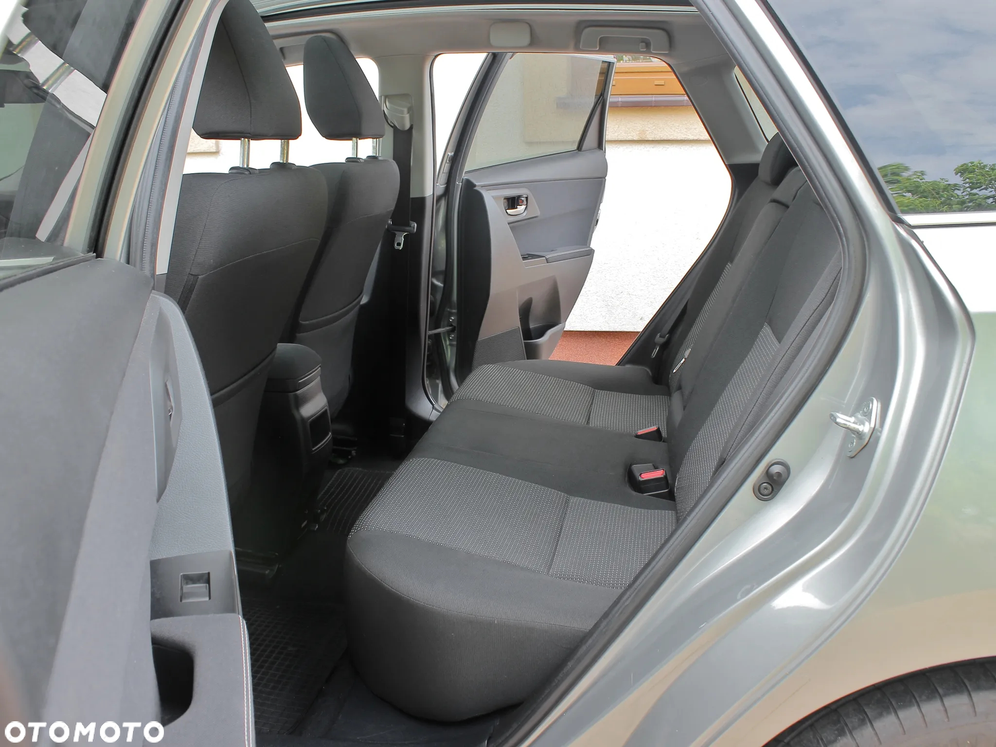 Toyota Auris 1.6 Premium - 8