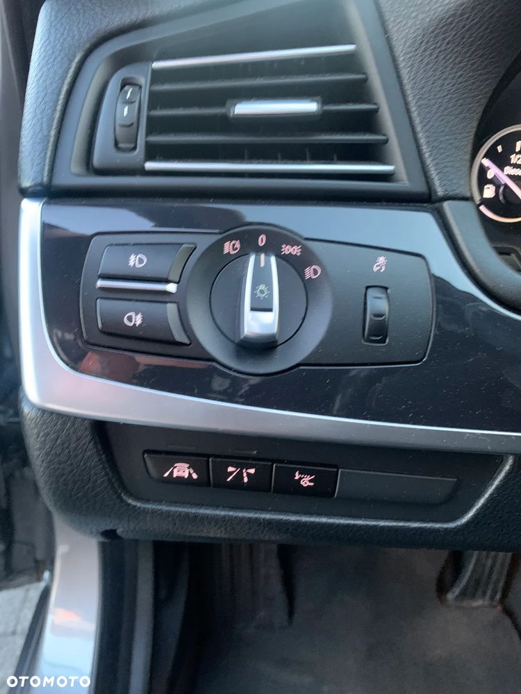 BMW Seria 5 520d Efficient Dynamics Edition - 11