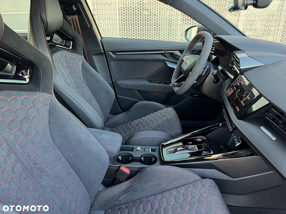 Audi RS3 Sportback - 14