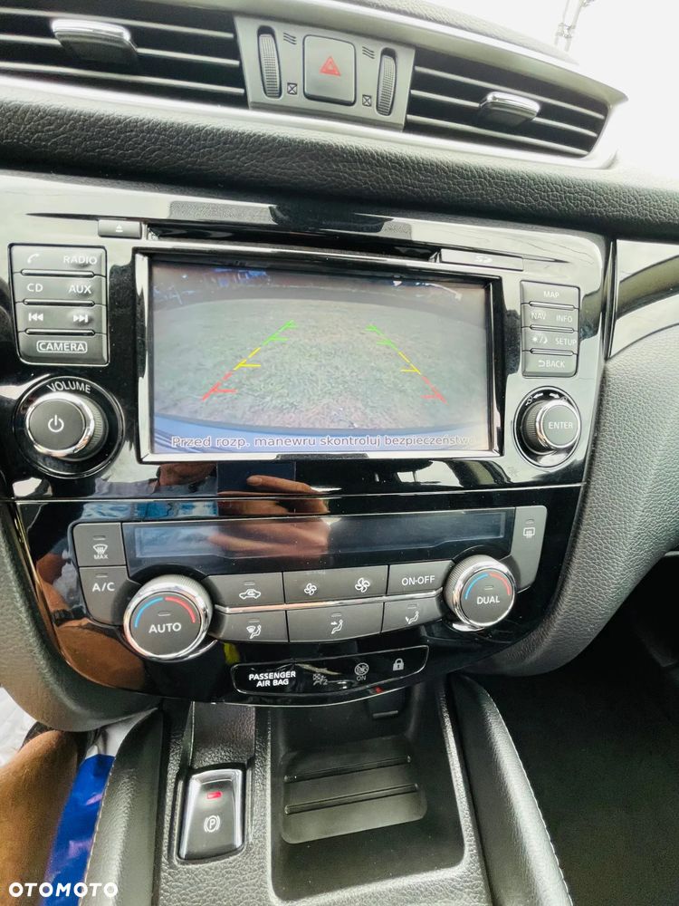 Nissan Qashqai 1.6 DIG-T N-Connecta - 18