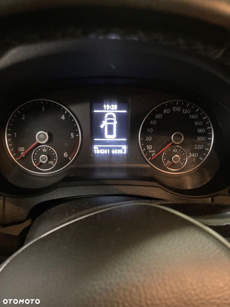 Volkswagen Sharan 2.0 TDI (BlueMotion Technology) Trendline - 3