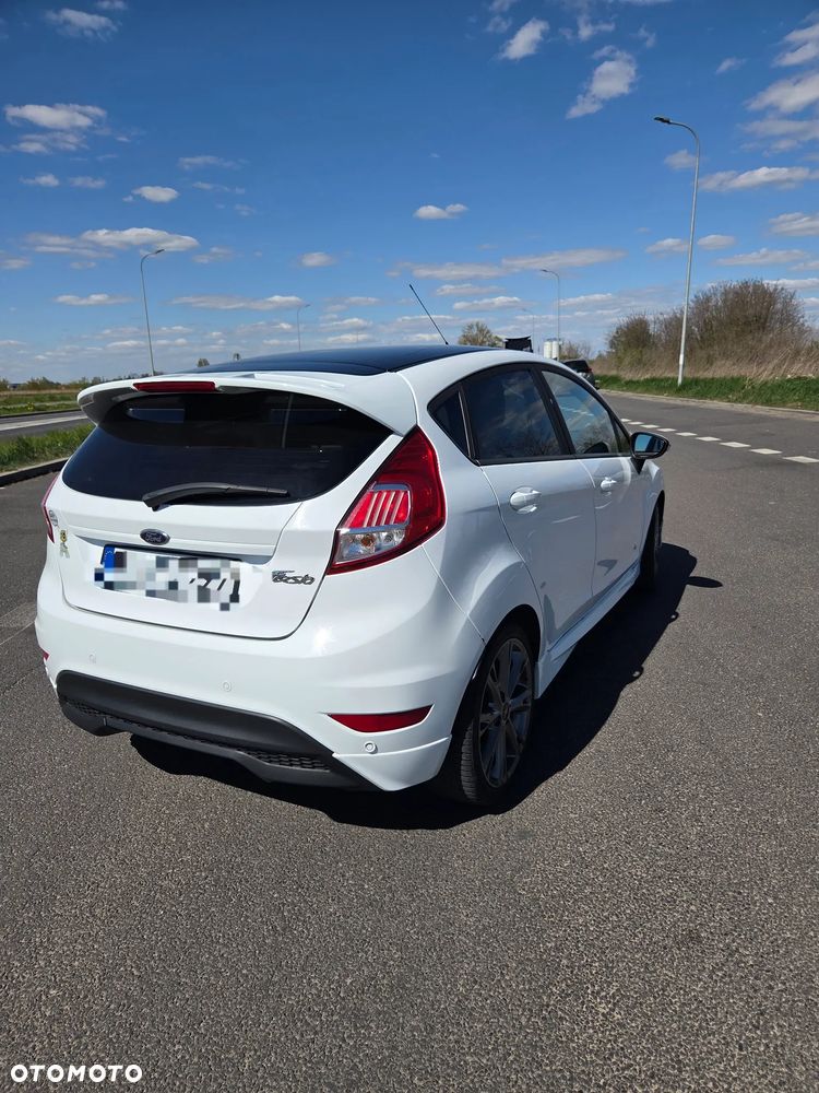 Ford Fiesta 1.5 TDCi ST-Line - 6