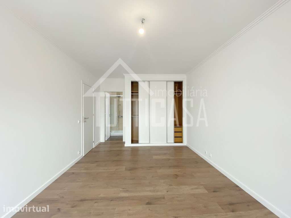 Moradia T3+1 com Garagem Box na Ericeira - Grande imagem: 2/29