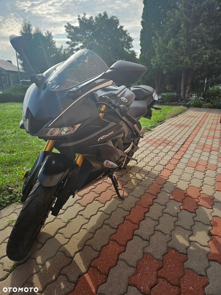 Yamaha YZF - 6