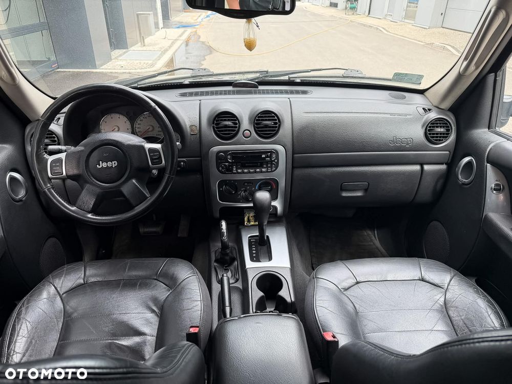 Jeep Cherokee 3.7L Limited - 14