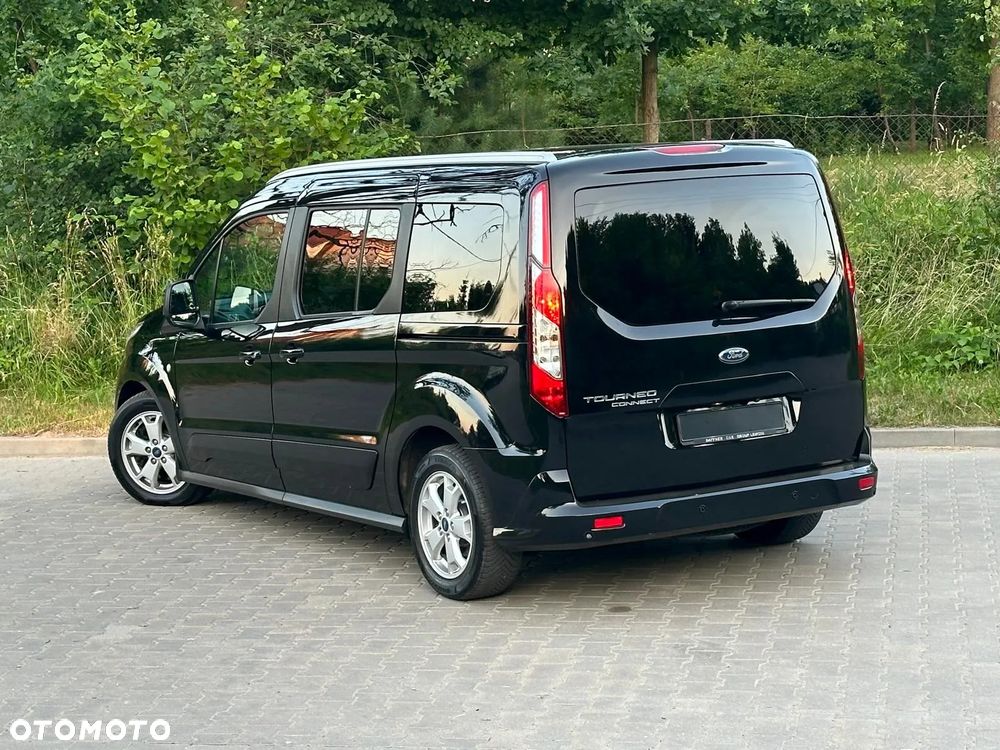 Ford Tourneo Connect Grand - 9