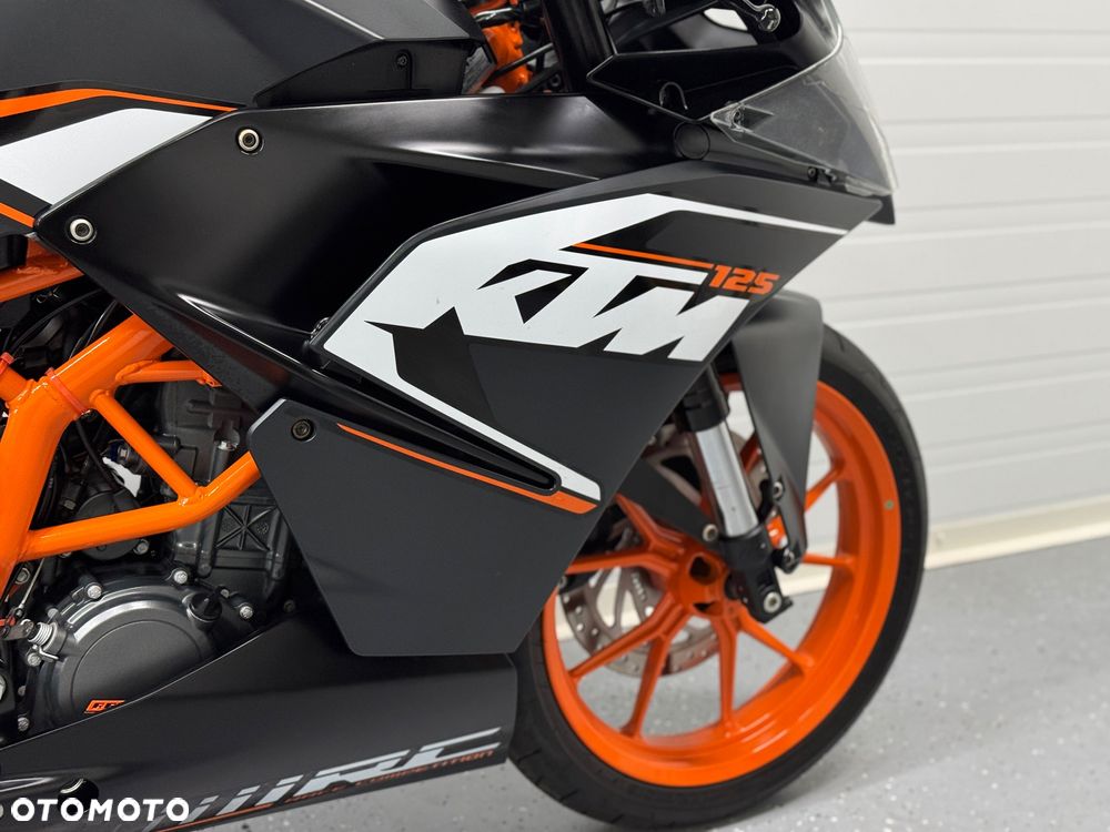 KTM RC 125 - 8