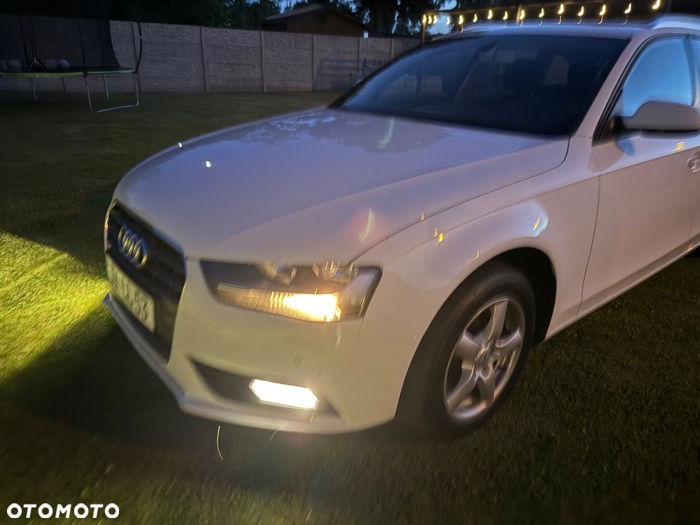 Audi A4 Avant 2.0 TDI DPF clean diesel Attraction - 12