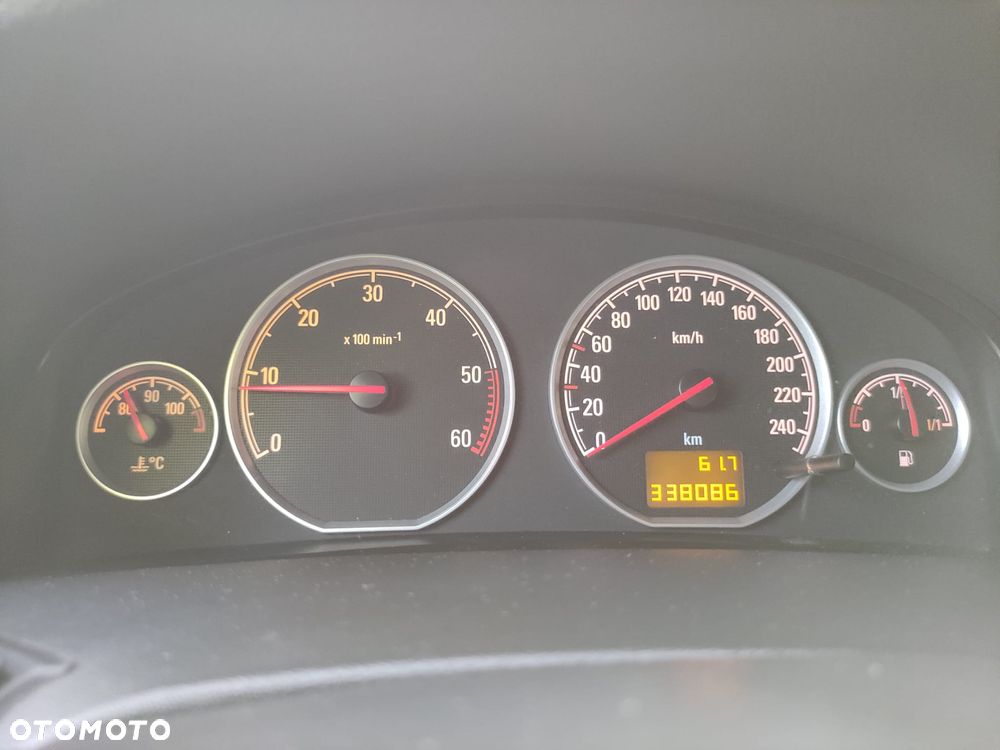Opel Vectra 1.9 CDTI Sport / GTS - 24