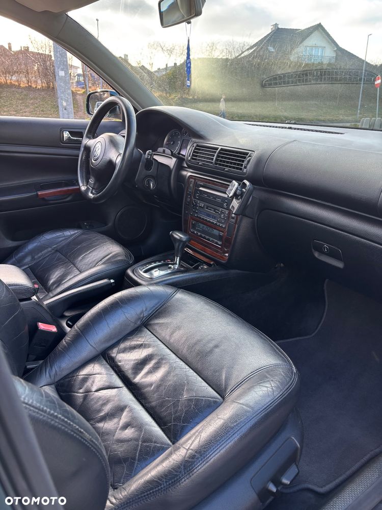 Volkswagen Passat 1.8T Comfortline Tiptr - 16