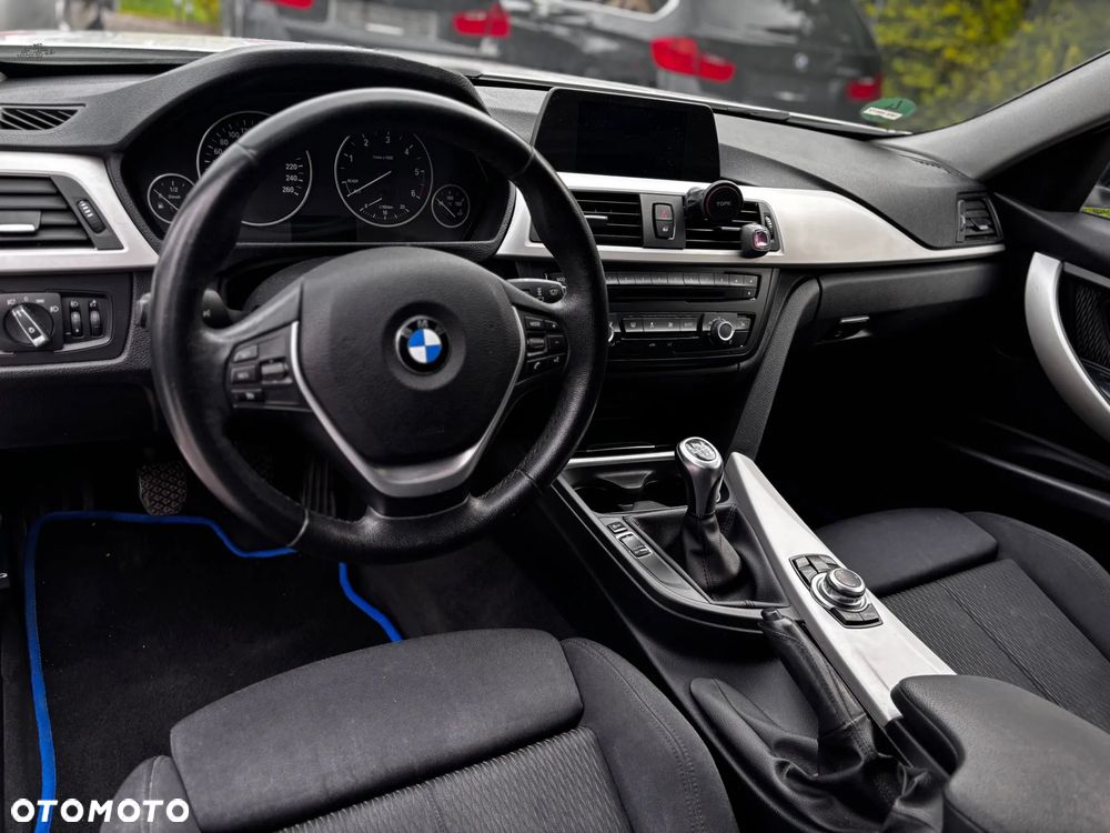 BMW Seria 3 318d DPF - 13