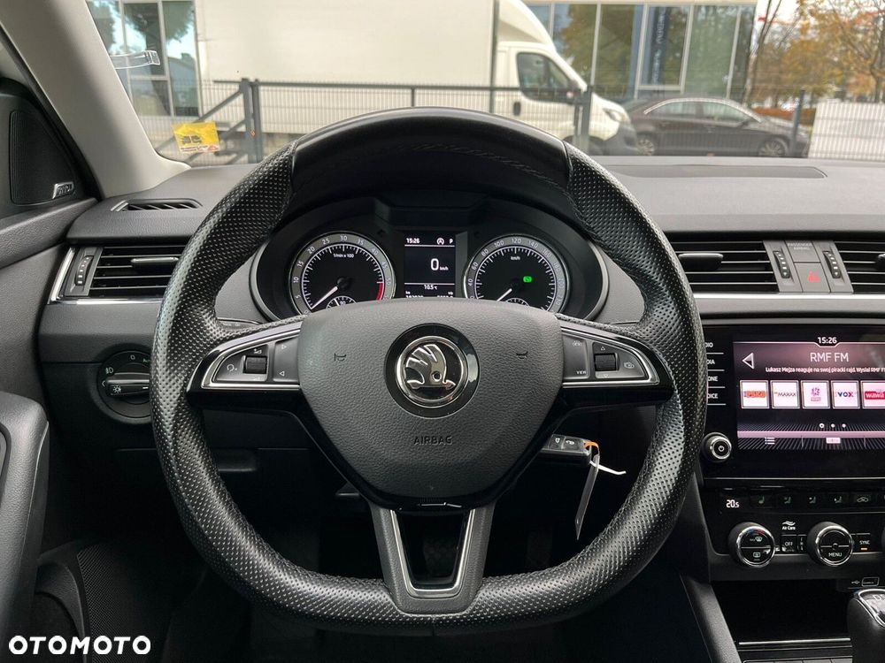 Skoda Octavia 2.0 TDI Style DSG - 19