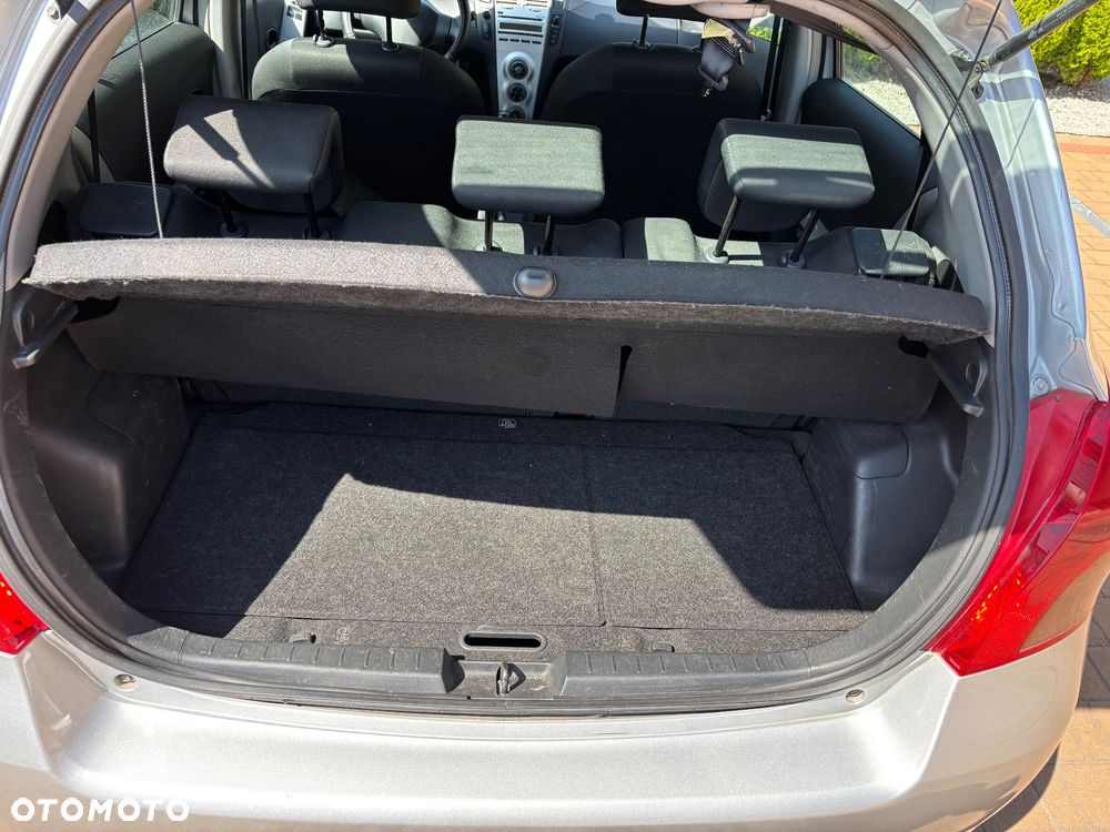 Toyota Yaris 1.0 Terra - 15