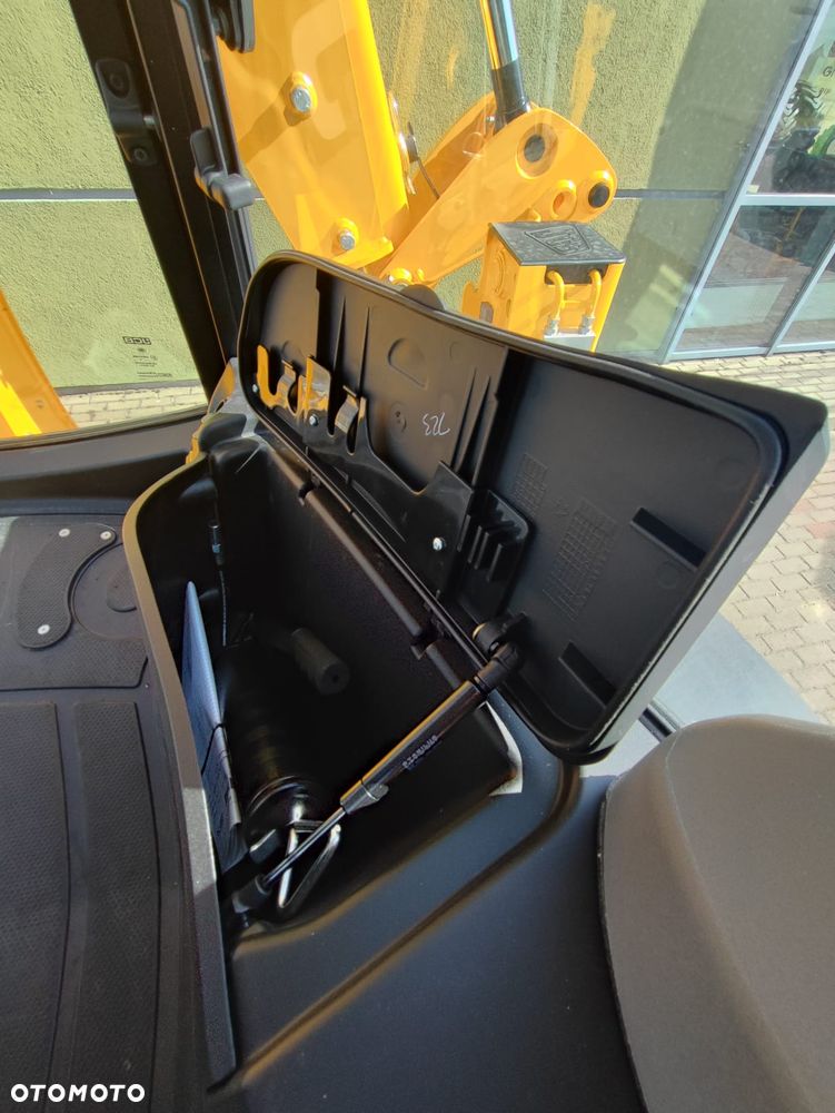 JCB 3CX Plus EH - 36