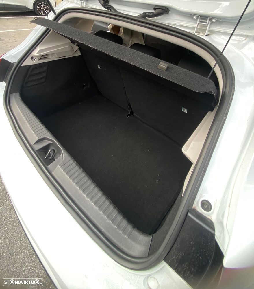 Renault Clio - 11