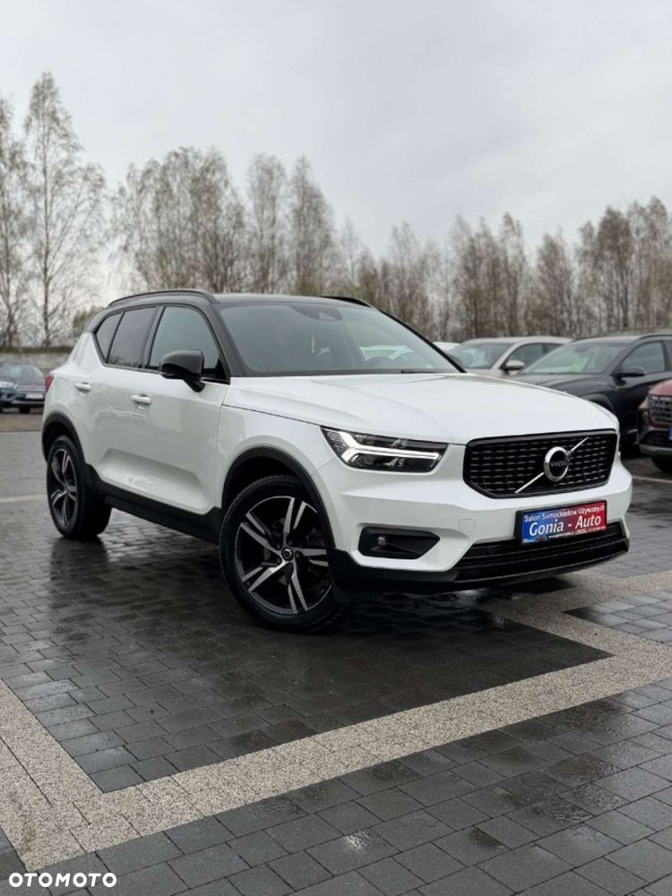 Volvo XC 40 D4 AWD R-Design (Intro Edition) - 2