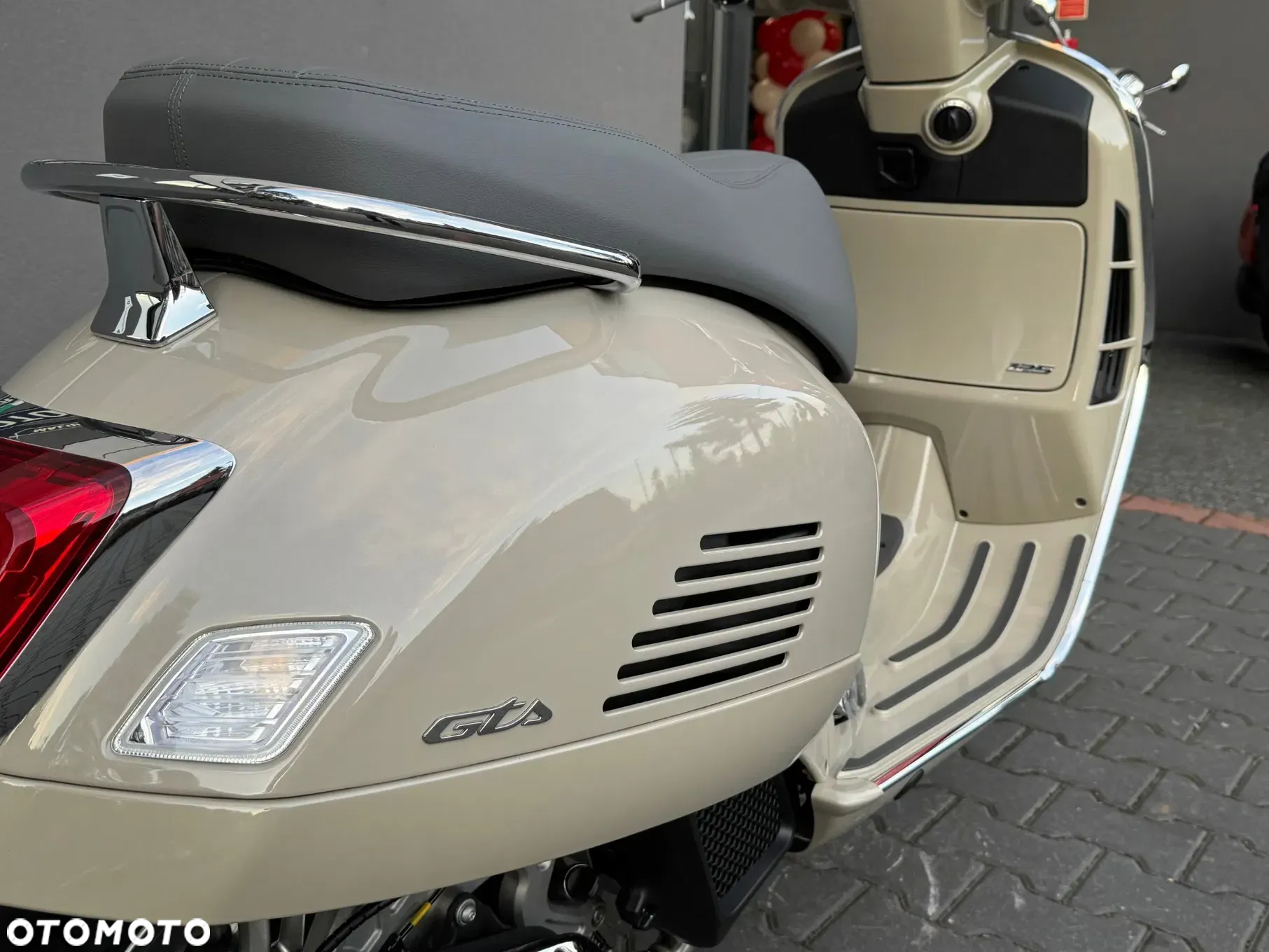 Vespa GTS - 9