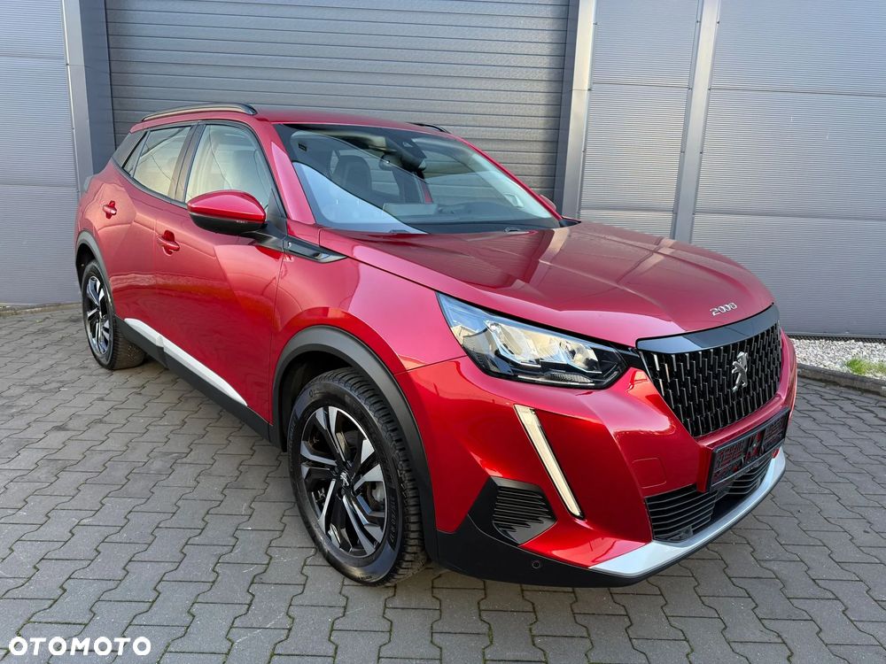 Peugeot 2008 1.2 Pure Tech Allure S&S - 10
