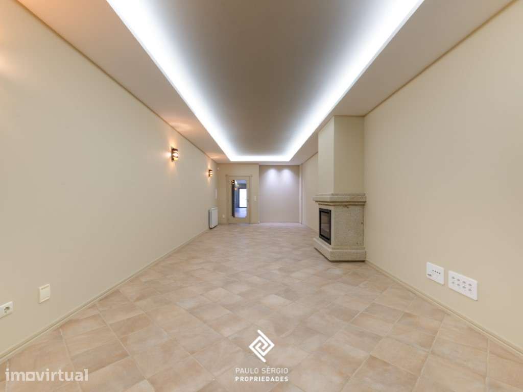 Moradia T2 Renovada em Santa Marinha - Vila Nova de Gaia - Grande imagem: 5/19