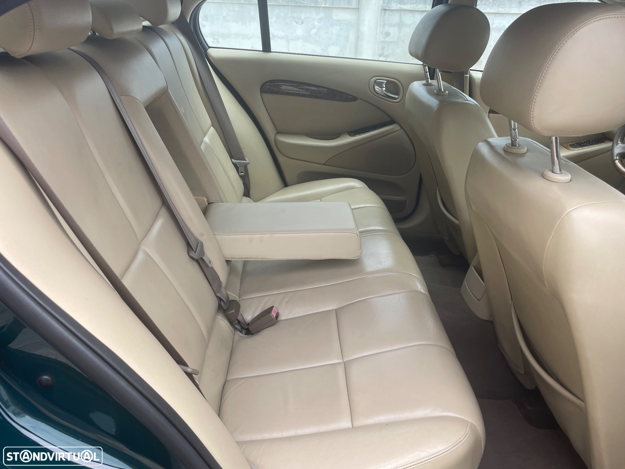 Jaguar S-Type 3.0 V6 Executive - 9