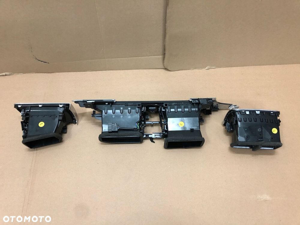 konsola kratka nawiewu audi a7 wlot powietrza dekor 4g8 deska audi a7 4g8 - 6