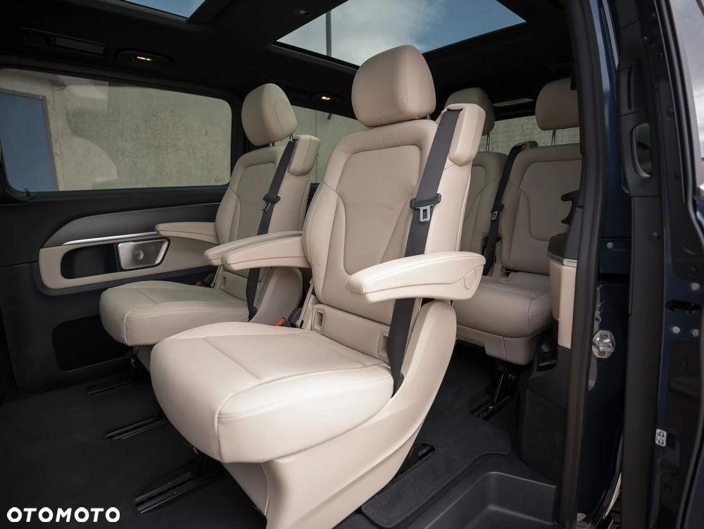 Mercedes-Benz Klasa V 250 d 4-Matic Exclusive 9G-Tronic (d³ugi) - 26