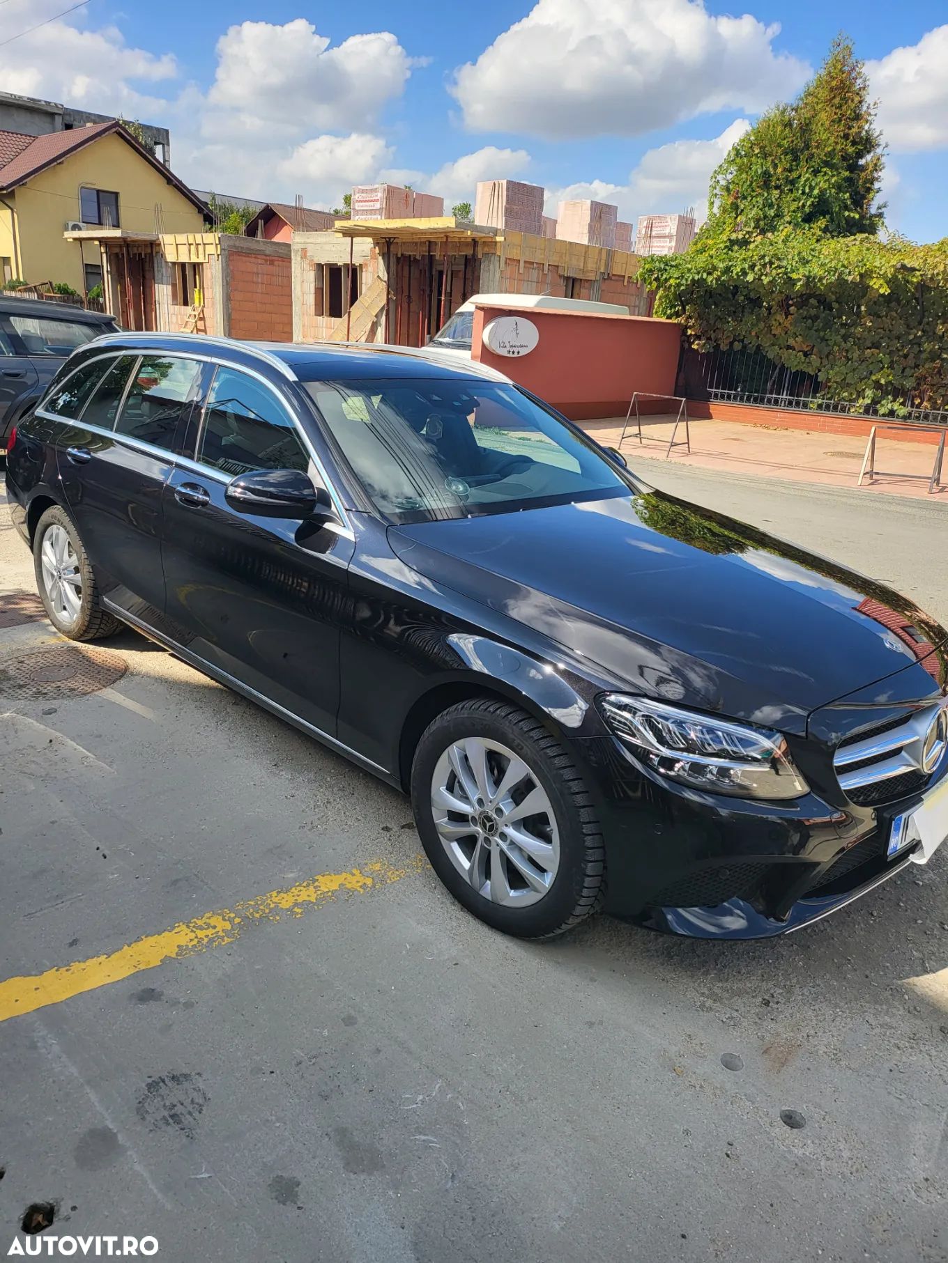 Mercedes-Benz C 300 4MATIC T-Modell Aut. - 1