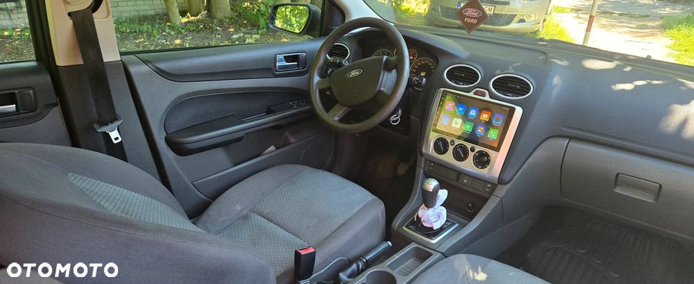 Ford Focus 1.6 16V Titanium - 11