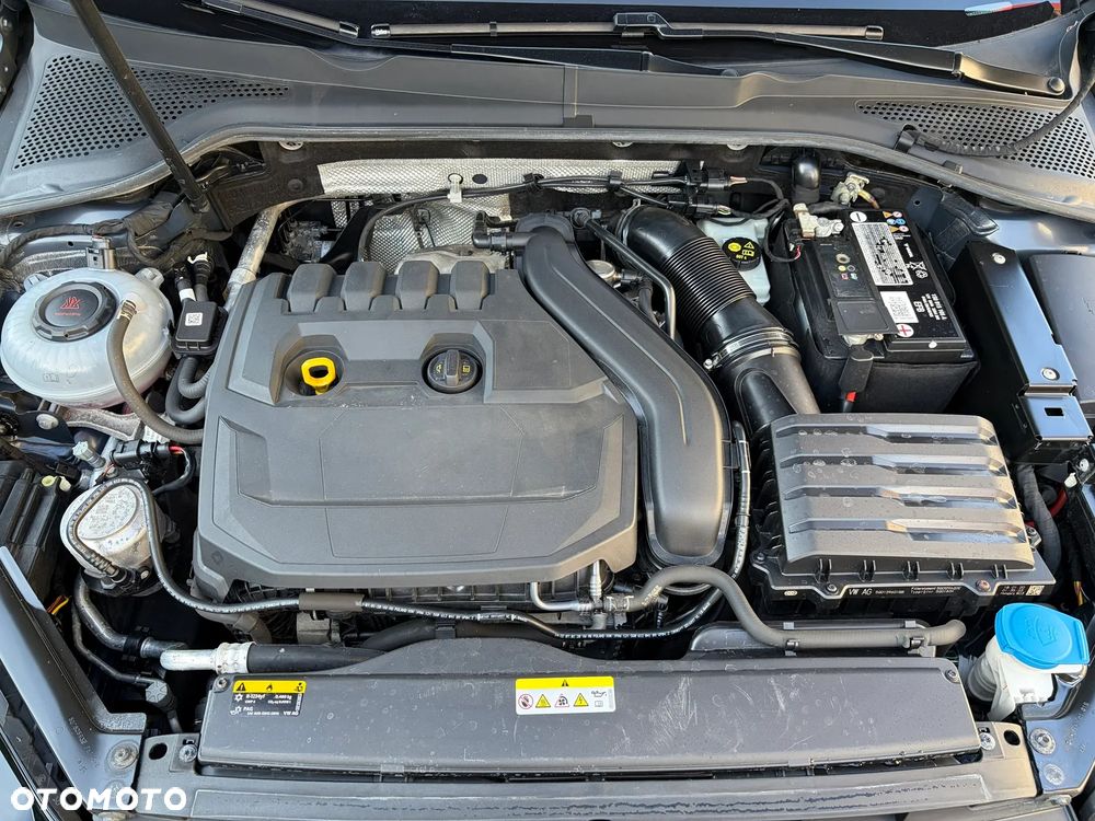 Volkswagen Golf 1.5 TSI EVO Style - 21