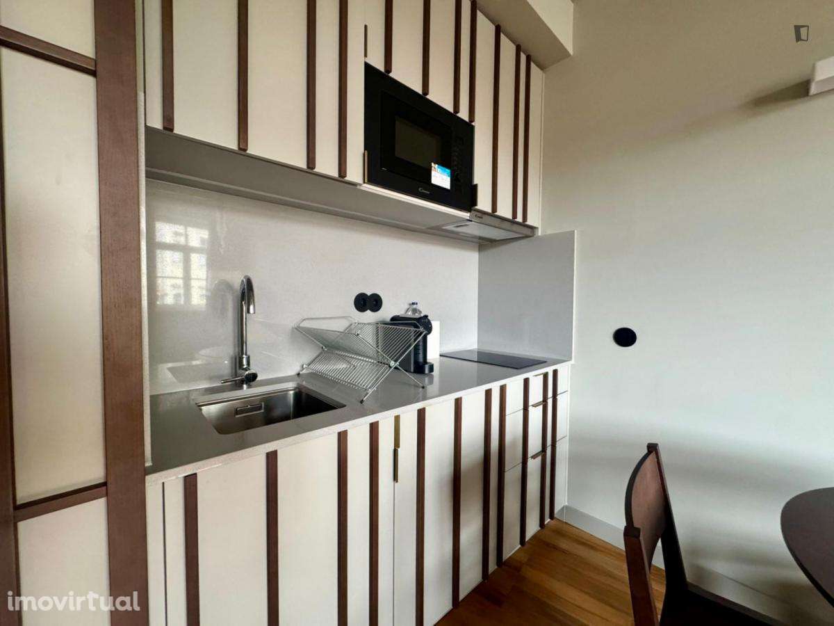 Estúdio - localizado em Sé Porto - Grande imagem: 2/6