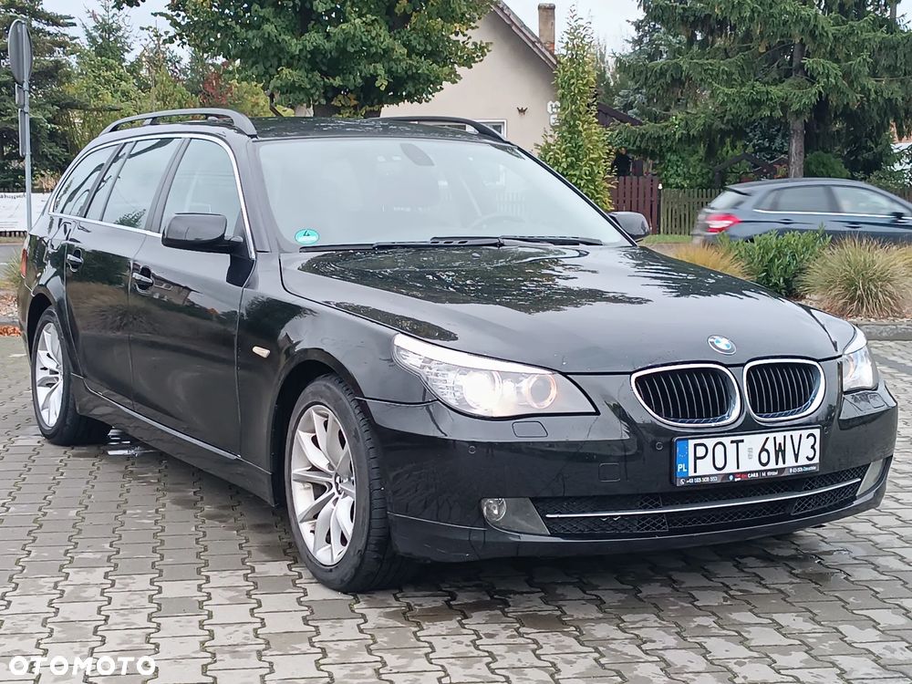 BMW Seria 5 520d Touring Special Edition - 13