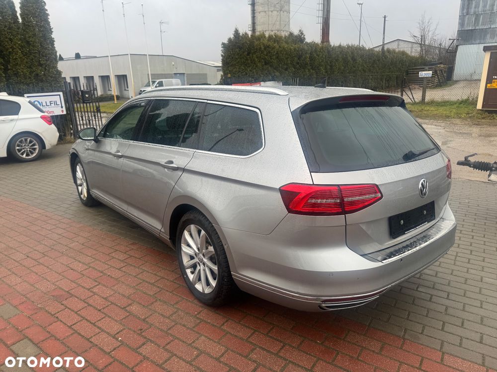 Volkswagen Passat - 3