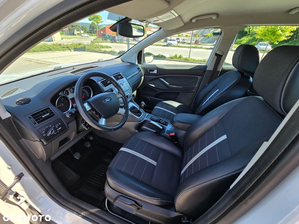 Ford Kuga 2.0 TDCi 4x4 Titanium - 5