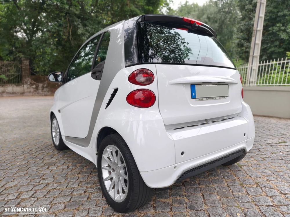 Smart ForTwo Coupé 0.8 cdi Passion 54 - 17