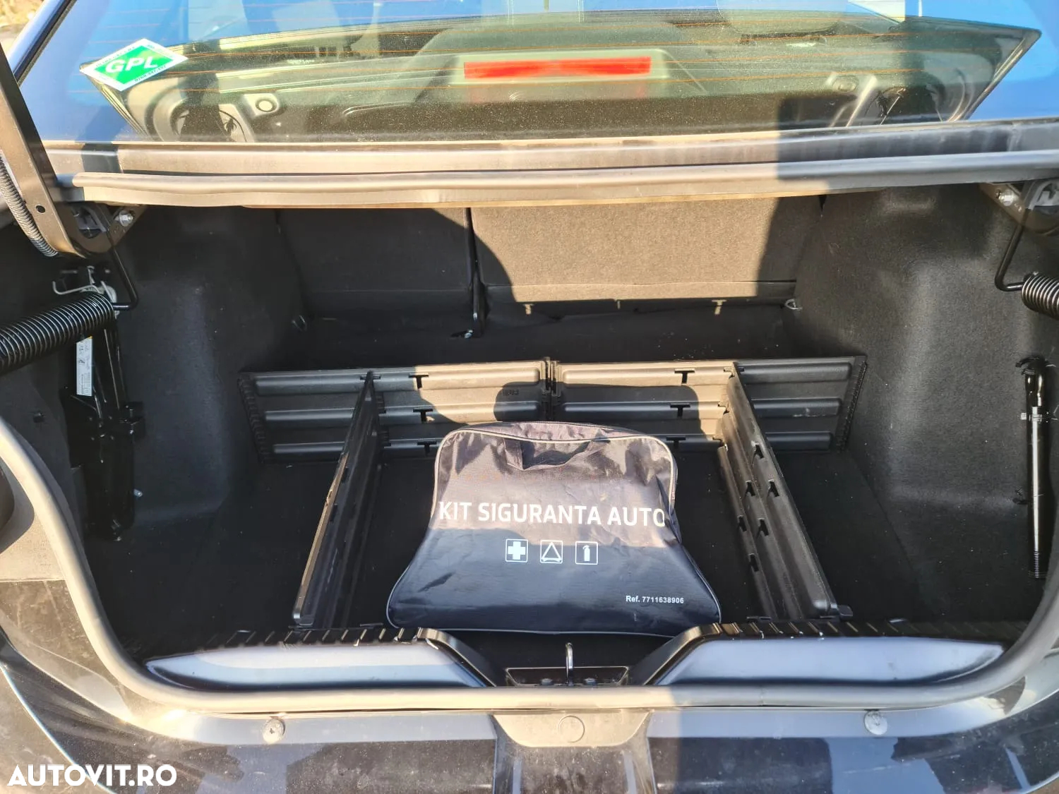 Dacia Logan TCe 90 CVT Comfort - 7